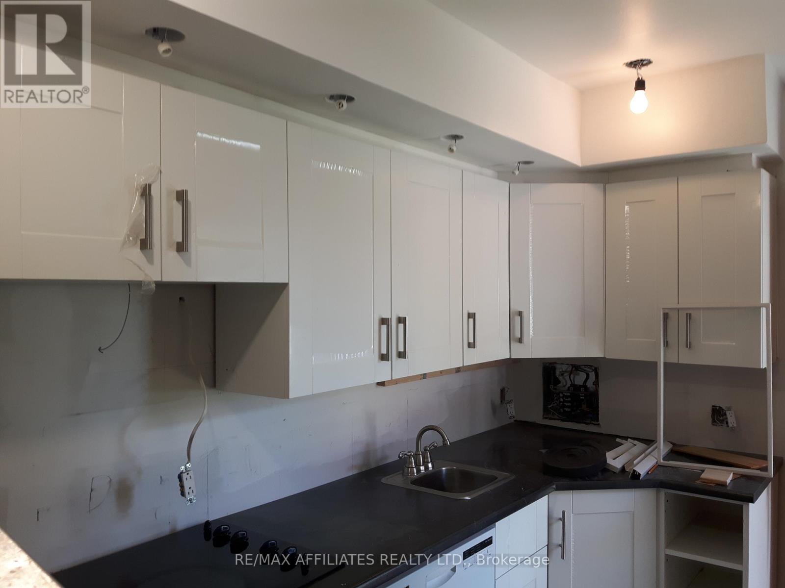 71 MCGONIGAL STREET W