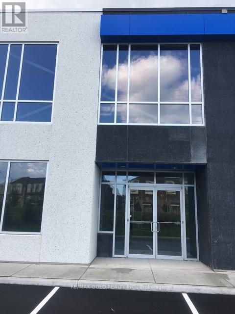 8 - 10950 WOODBINE AVENUE