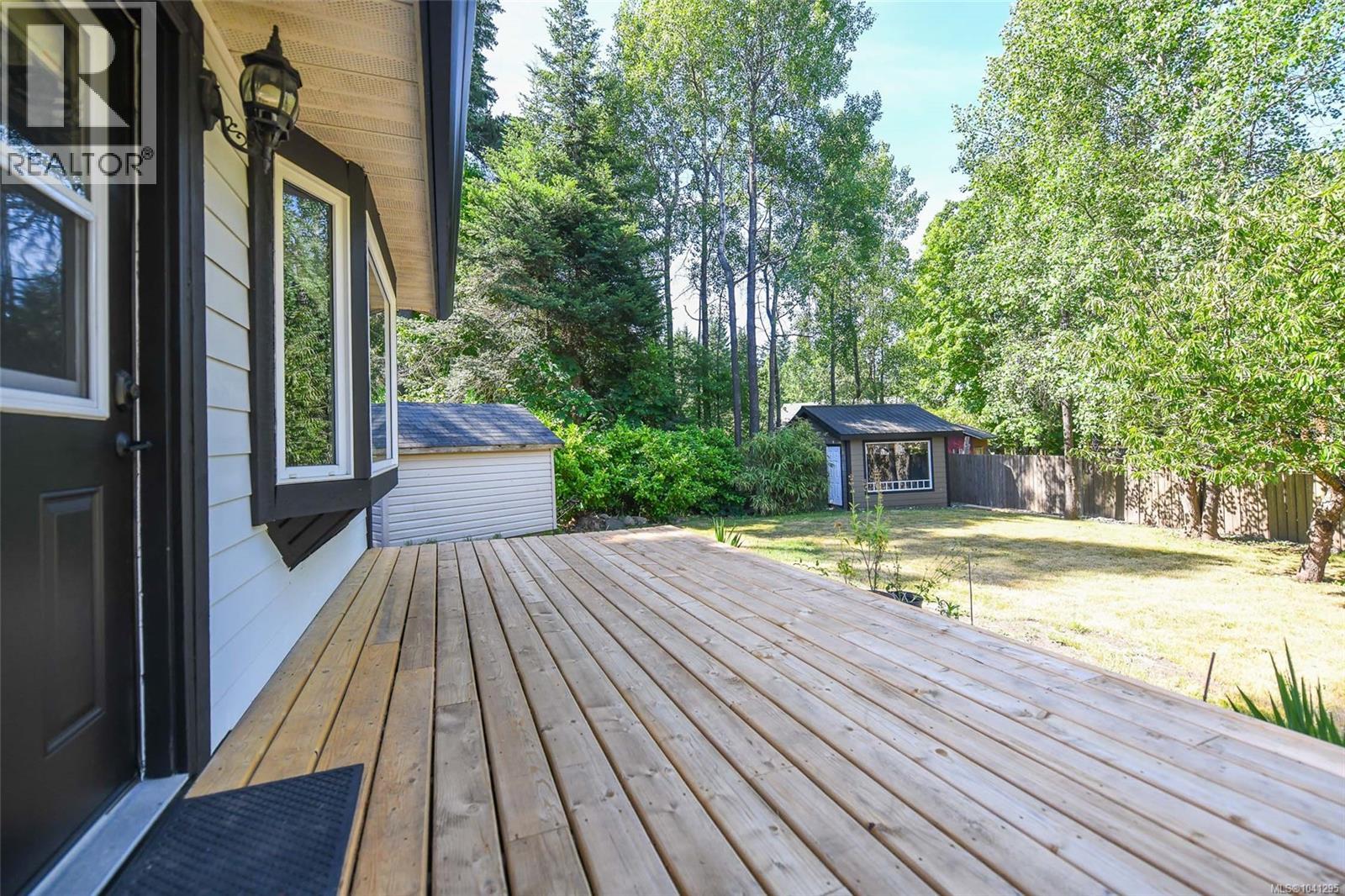 4857 Dundas Rd