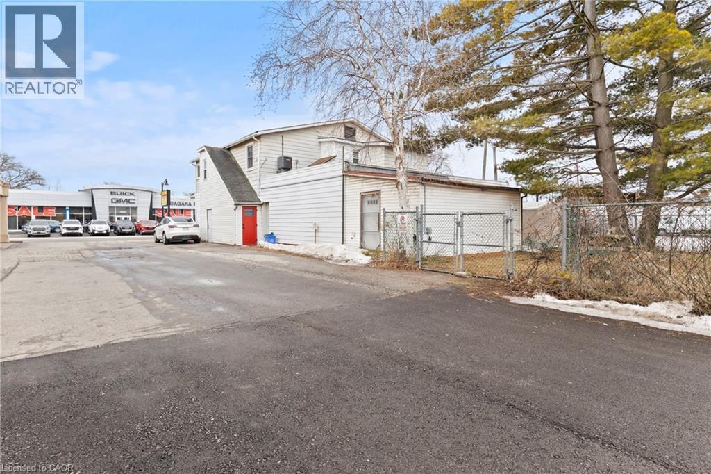 1530 NIAGARA STONE Road