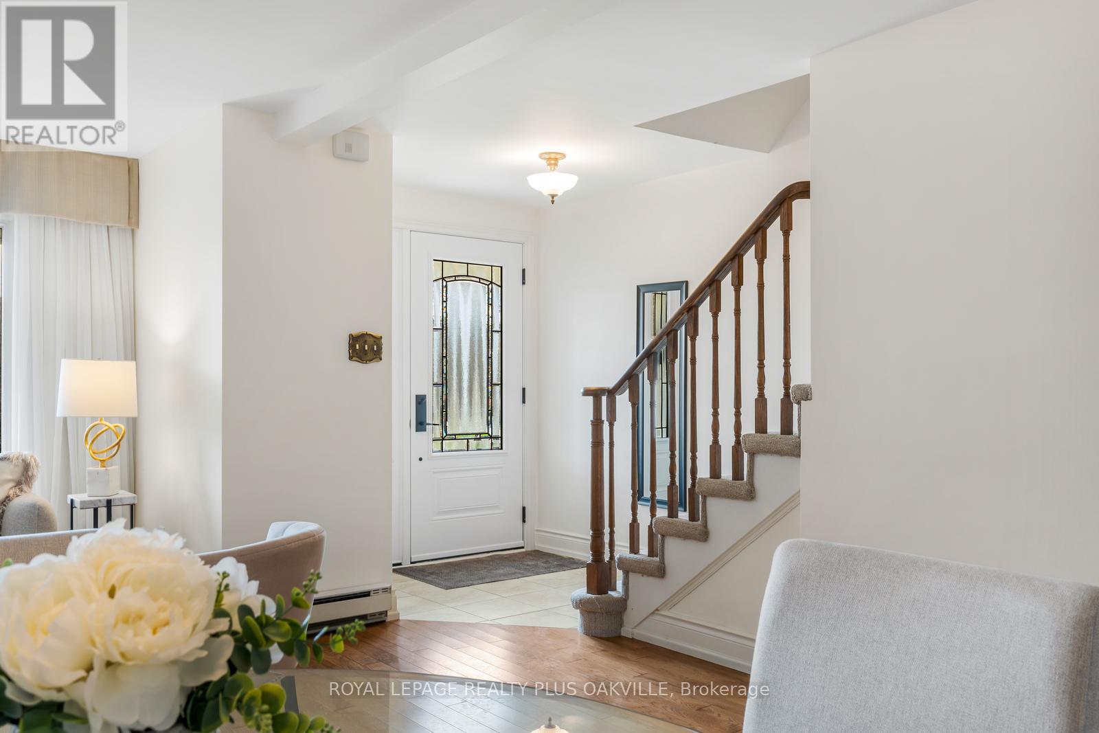 4 - 2066 BRANT STREET