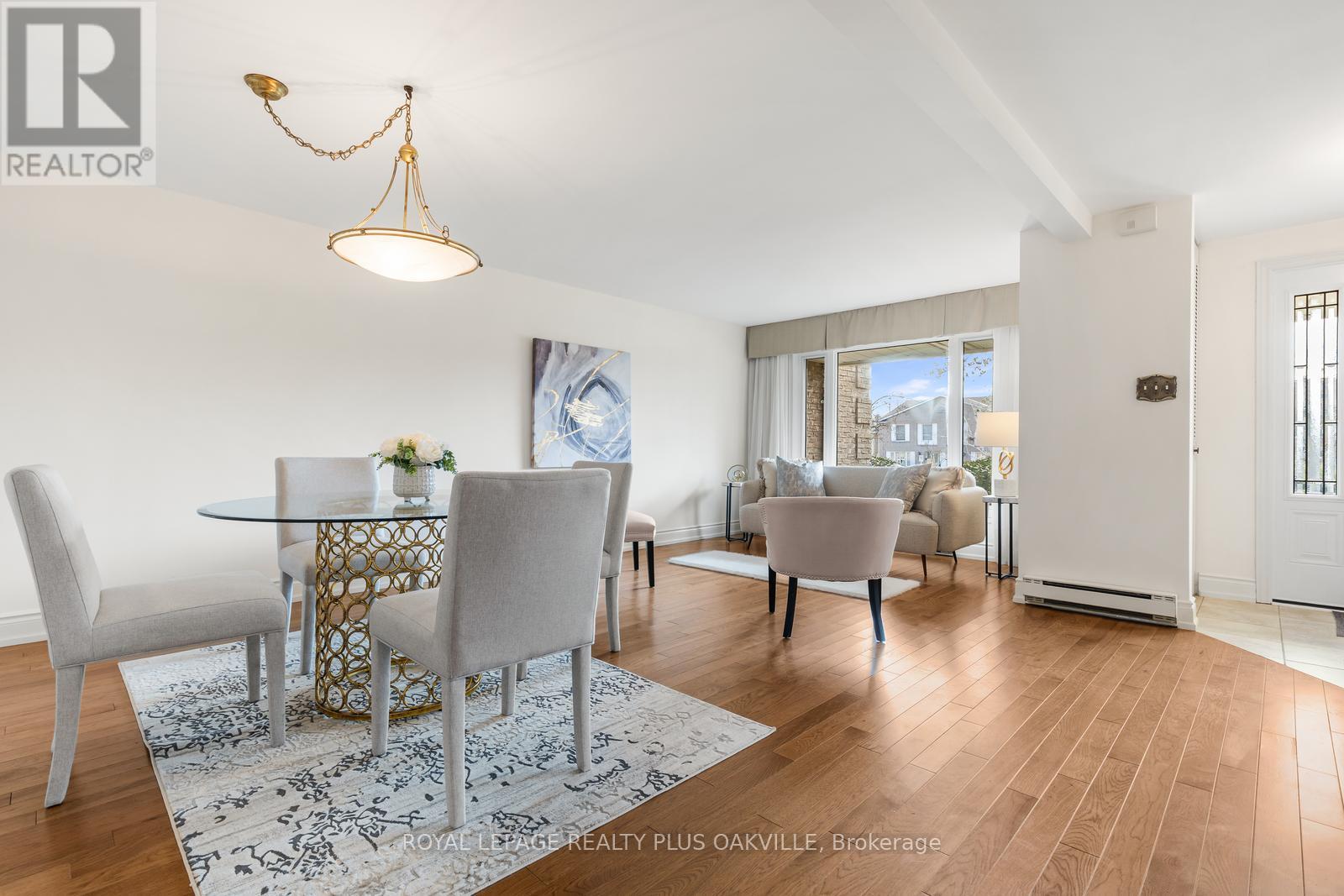 4 - 2066 BRANT STREET