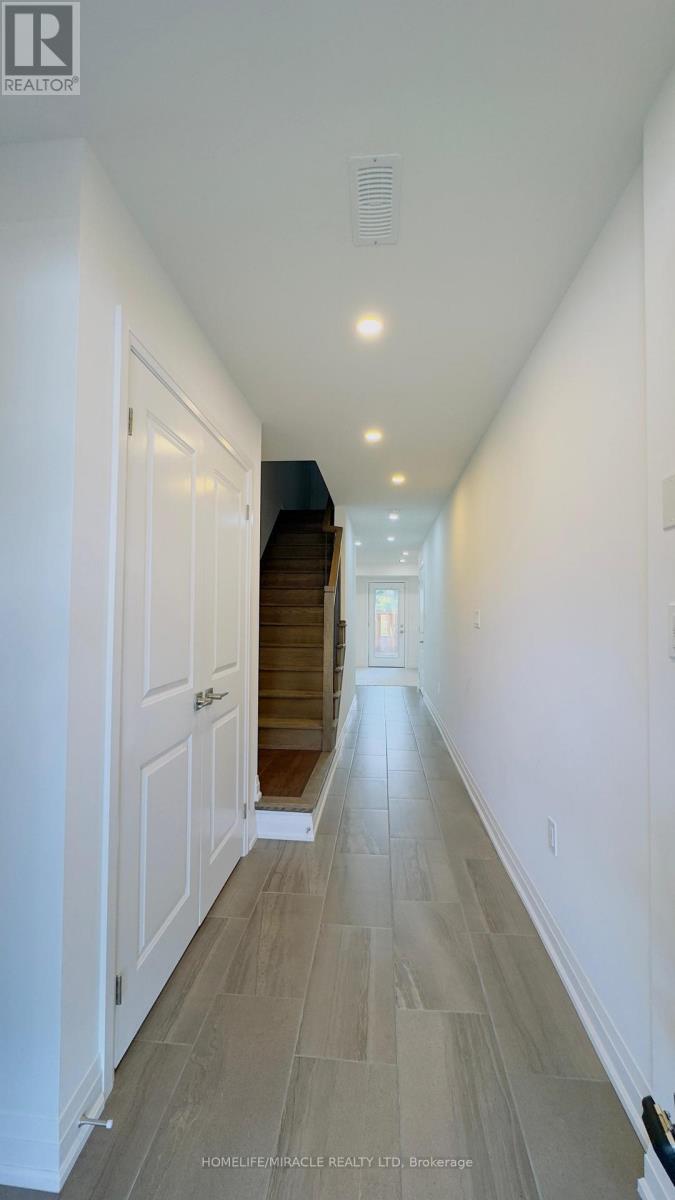 9 BRIAR COURT