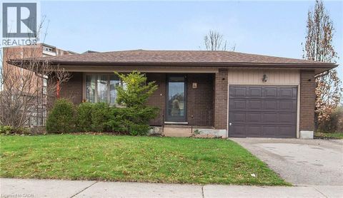 42 TUPPER Crescent Kitchener ON N2B2X9