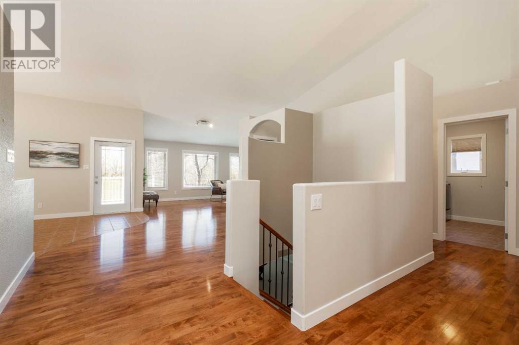 34 Rivermont Crescent W