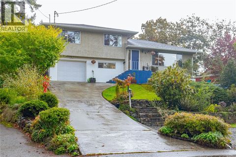 3837 Wilkinson Rd Saanich BC V8Z5A3