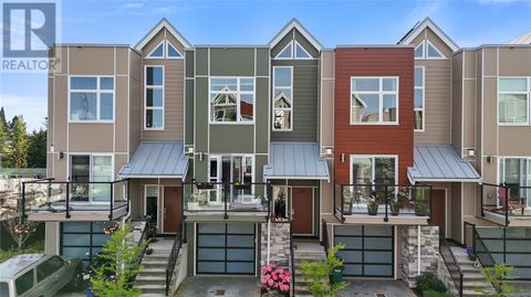 29 4355 Viewmont Ave Saanich BC V8Z5K8