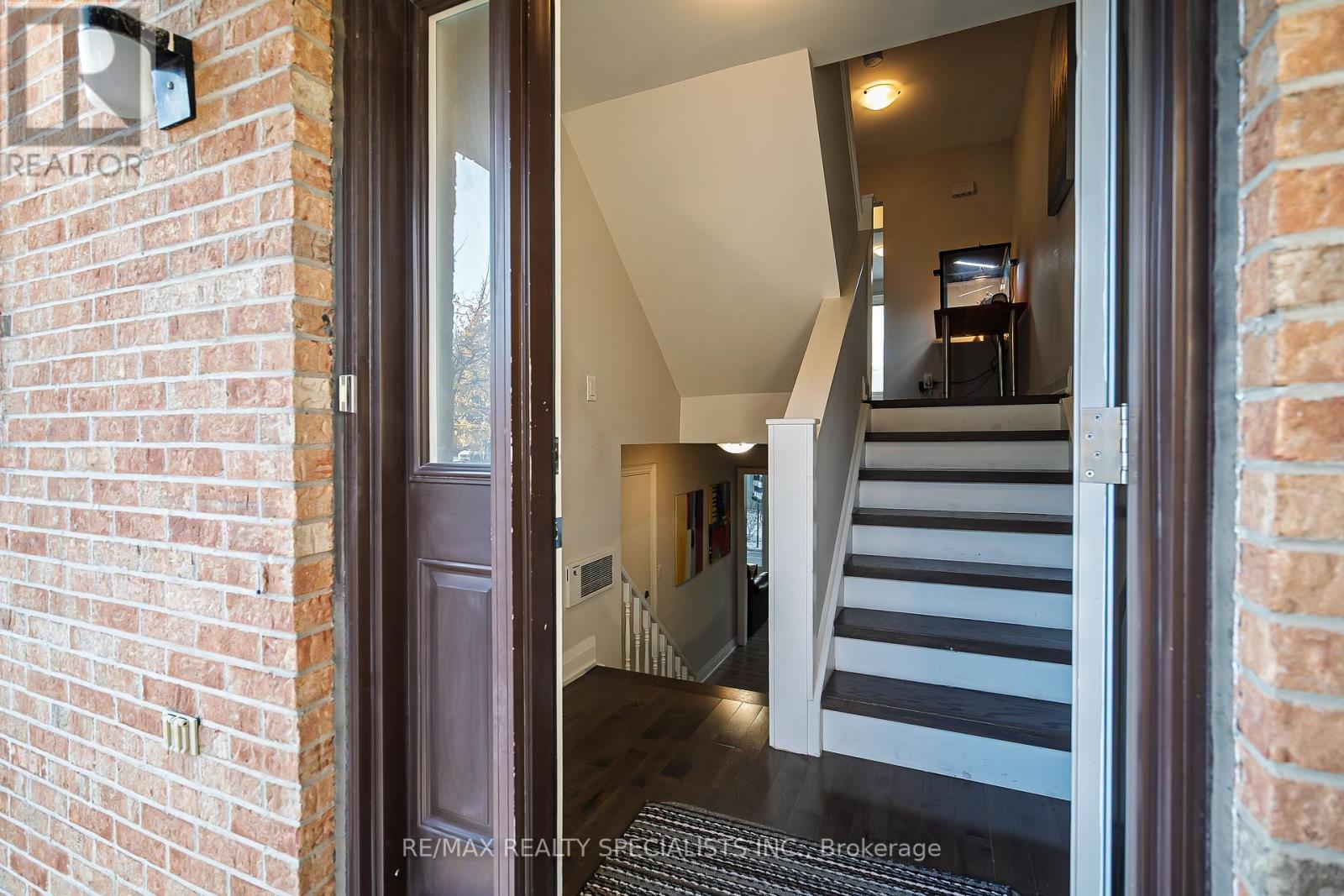 8 - 6780 FORMENTERA AVENUE