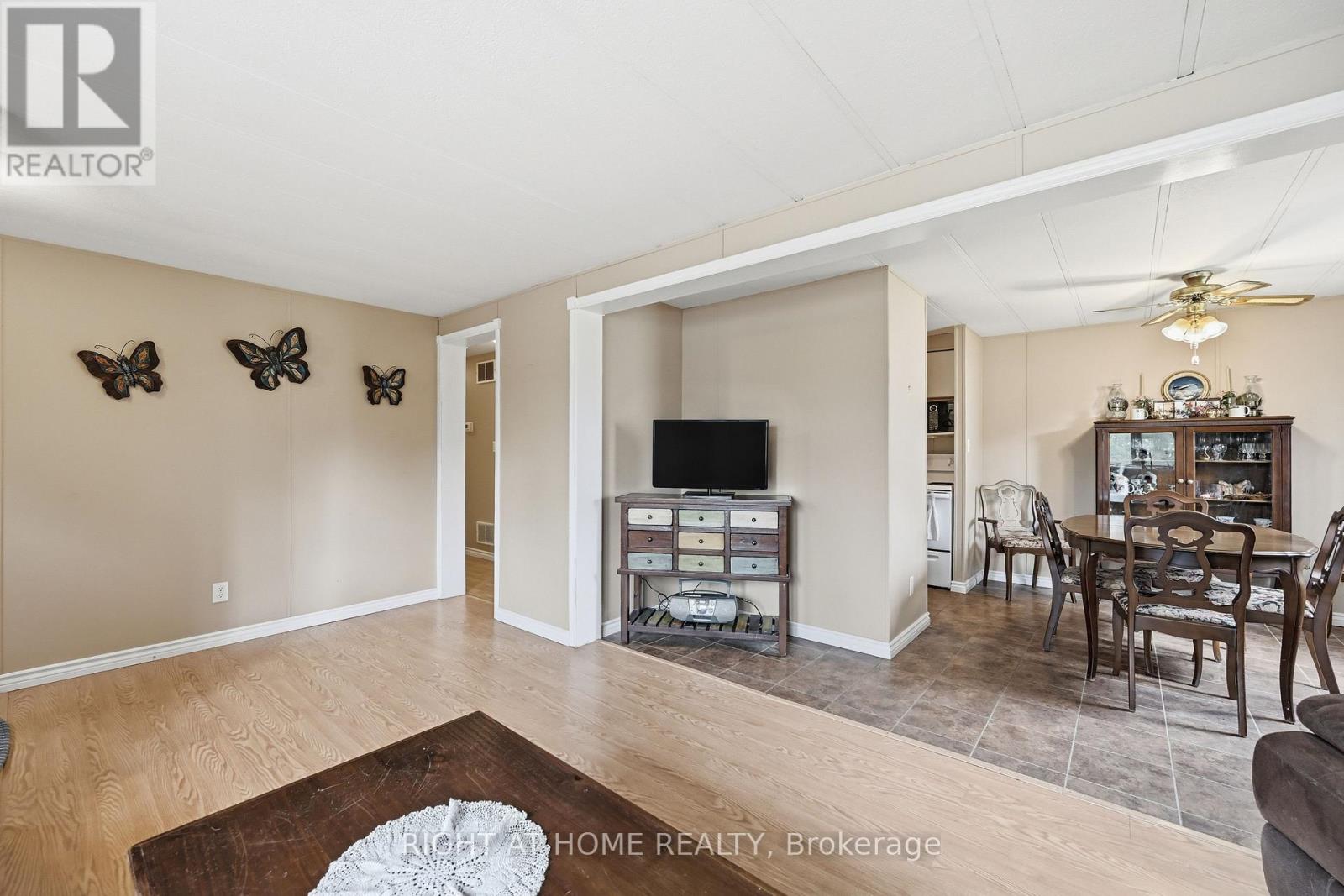 131 HILLSIDE CRES - 1294 8TH CONCESSION ROAD W