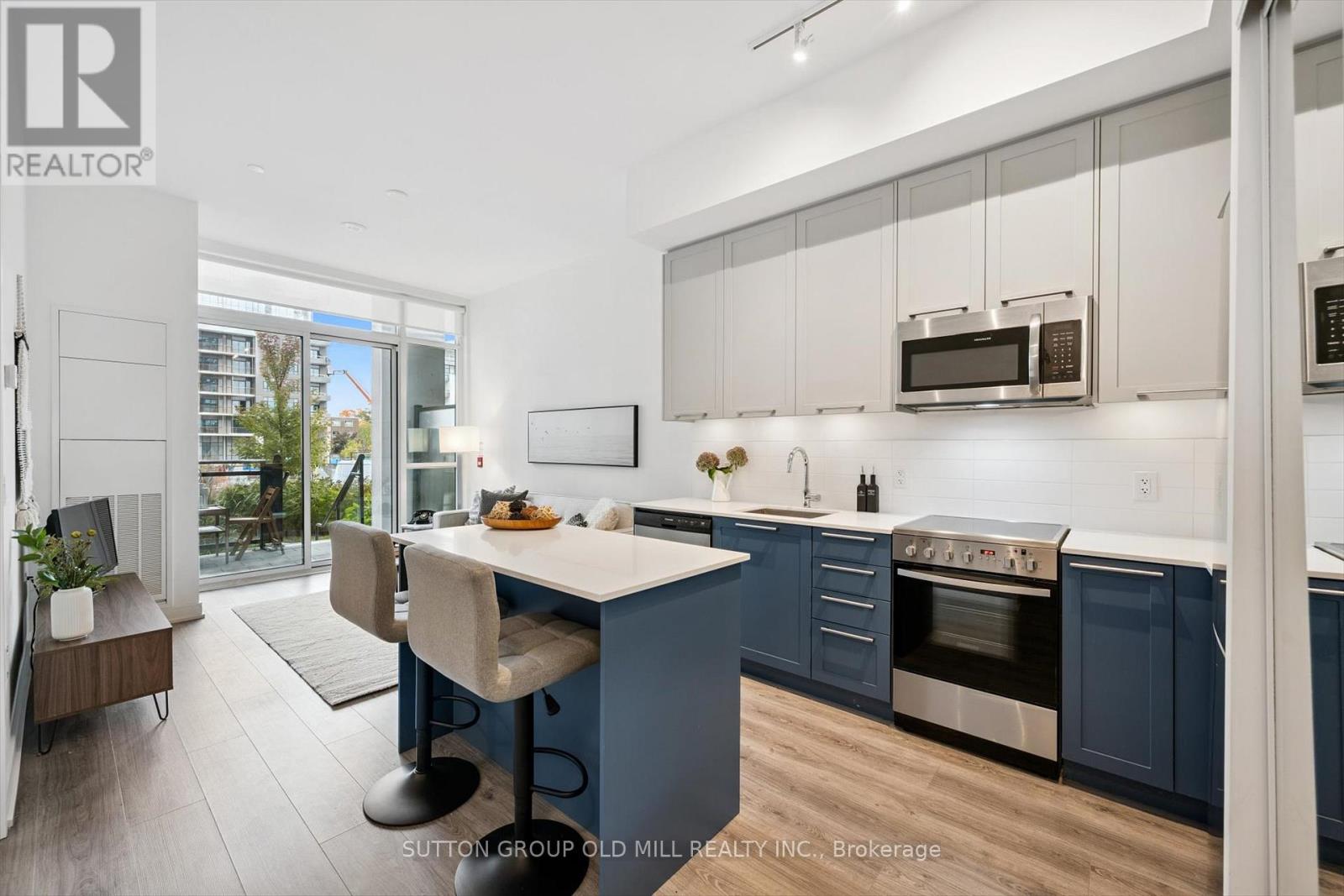 101 - 25 NEIGHBOURHOOD LANE