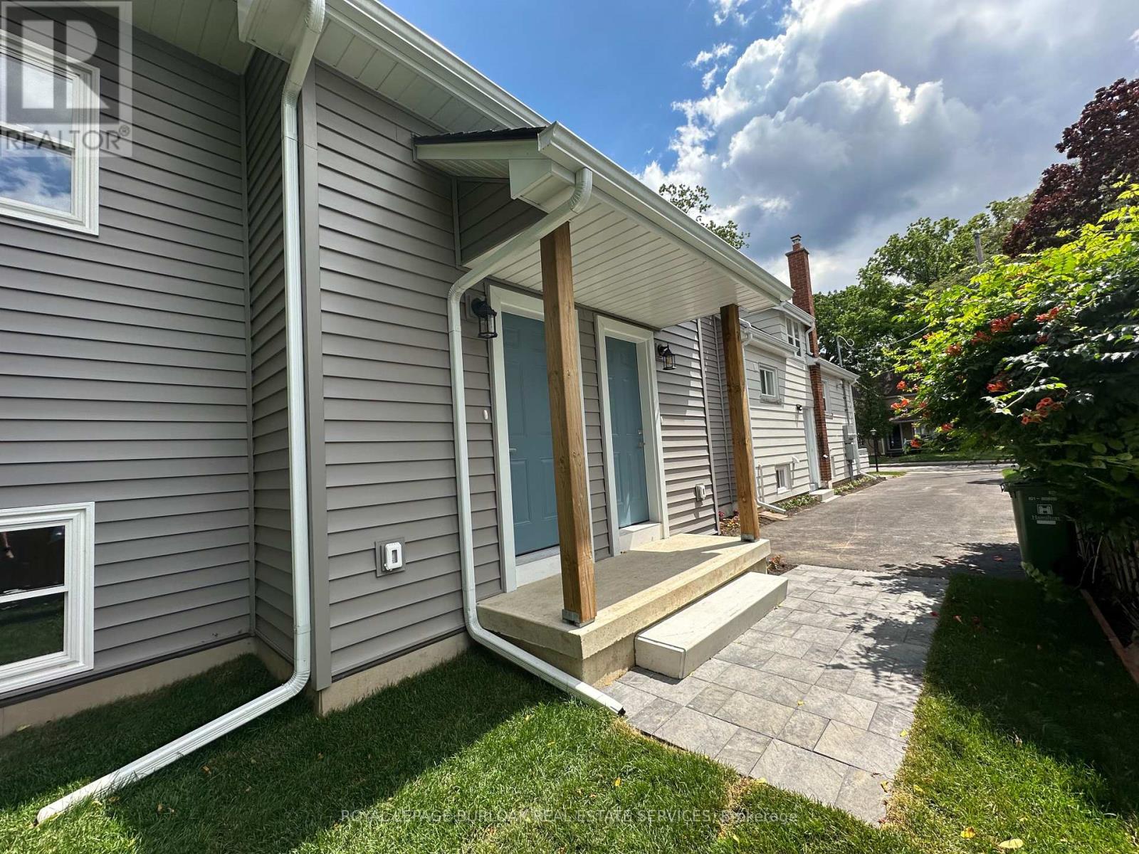 38 VIEWPOINT AVENUE
