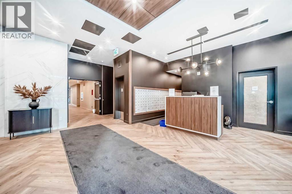 1012, 730 2 Street SW