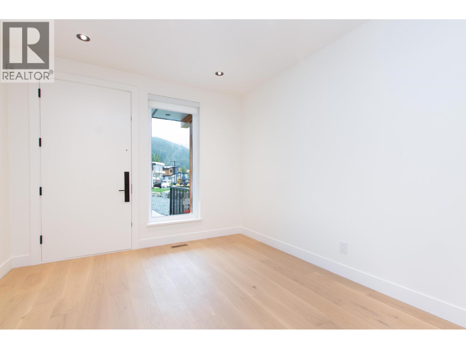 39 3385 MAMQUAM ROAD