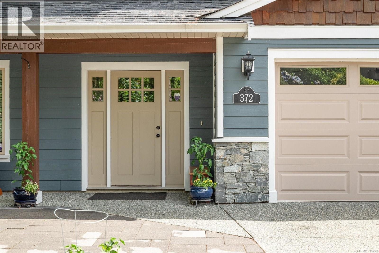 372 Cariboo Dr