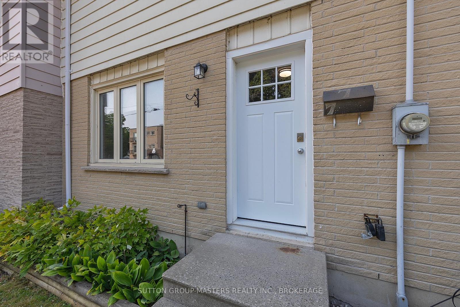 7-98 THOMAS STREET