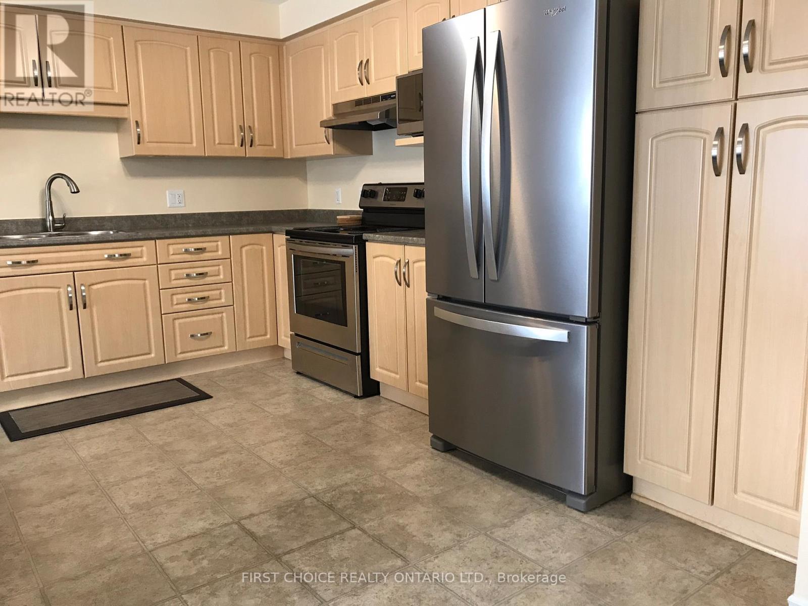 1547 VERCHERES STREET