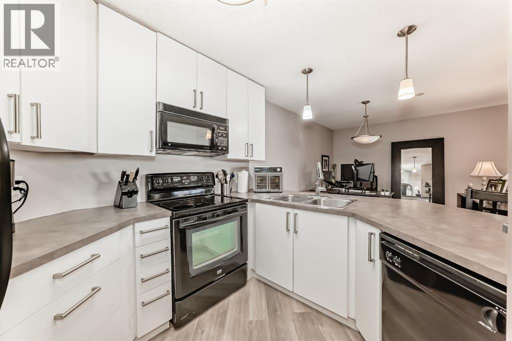 318, 25 Richard Place SW