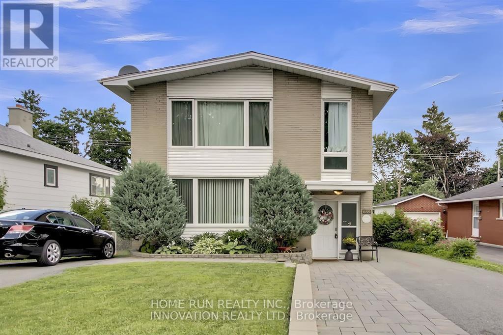 2 - 859 TAVISTOCK STREET