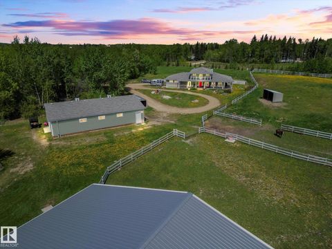 21031 TWP RD 530 Rural Strathcona County AB T8G2C7