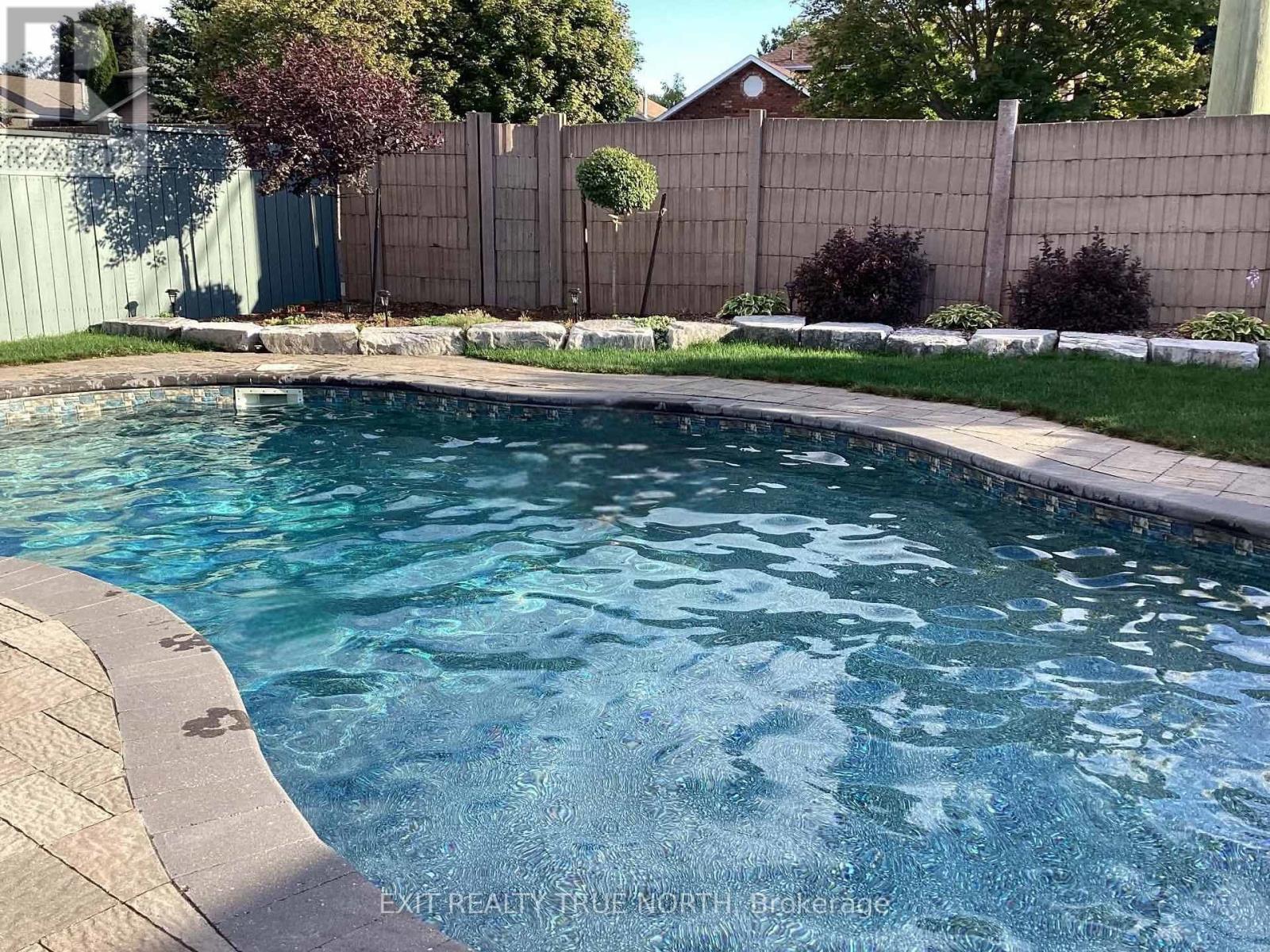 53 ETHERINGTON CRESCENT - Photo 3
