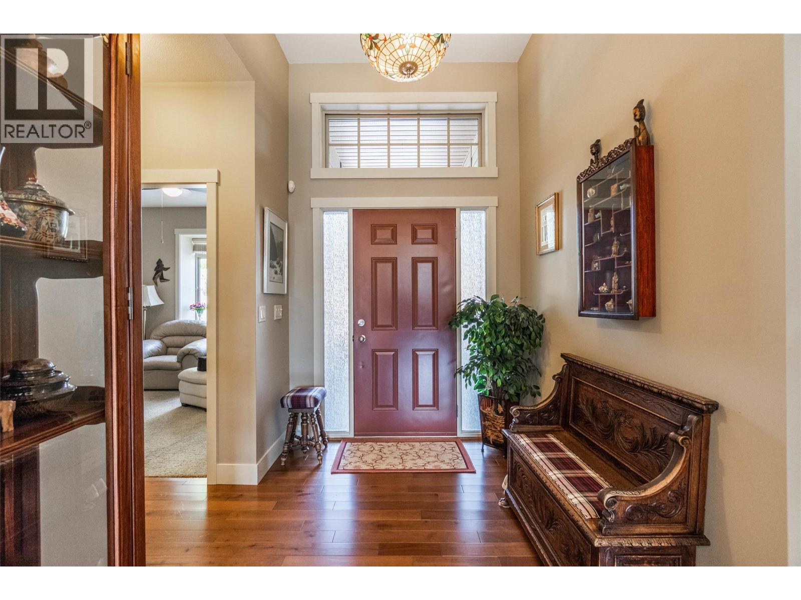 6833 MEADOWS Drive Unit# 28