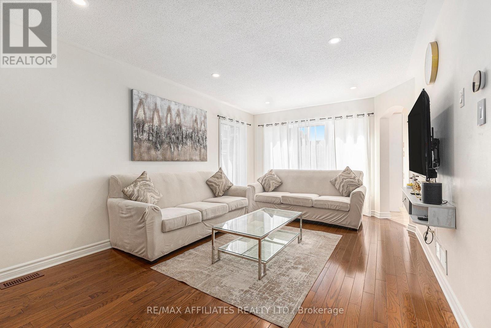 110 SILVERMOON CRESCENT
