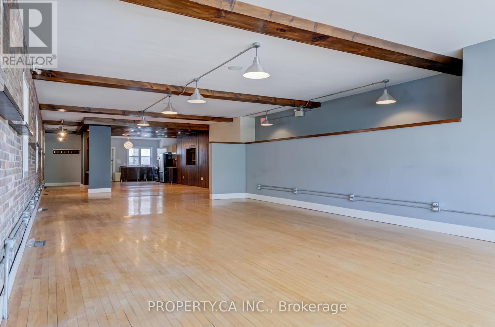UPPER - 205 AUGUSTA AVENUE