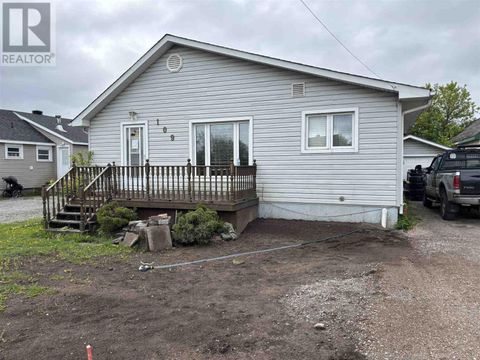109 Victor Emmanuel AVE Sault Ste. Marie ON P6C2B3