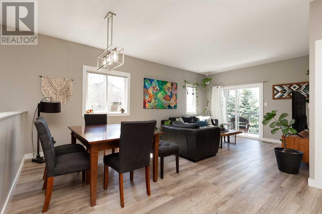 8, 121 Silkstone Road W