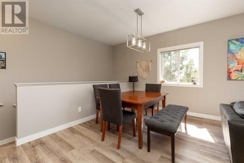 8, 121 Silkstone Road W