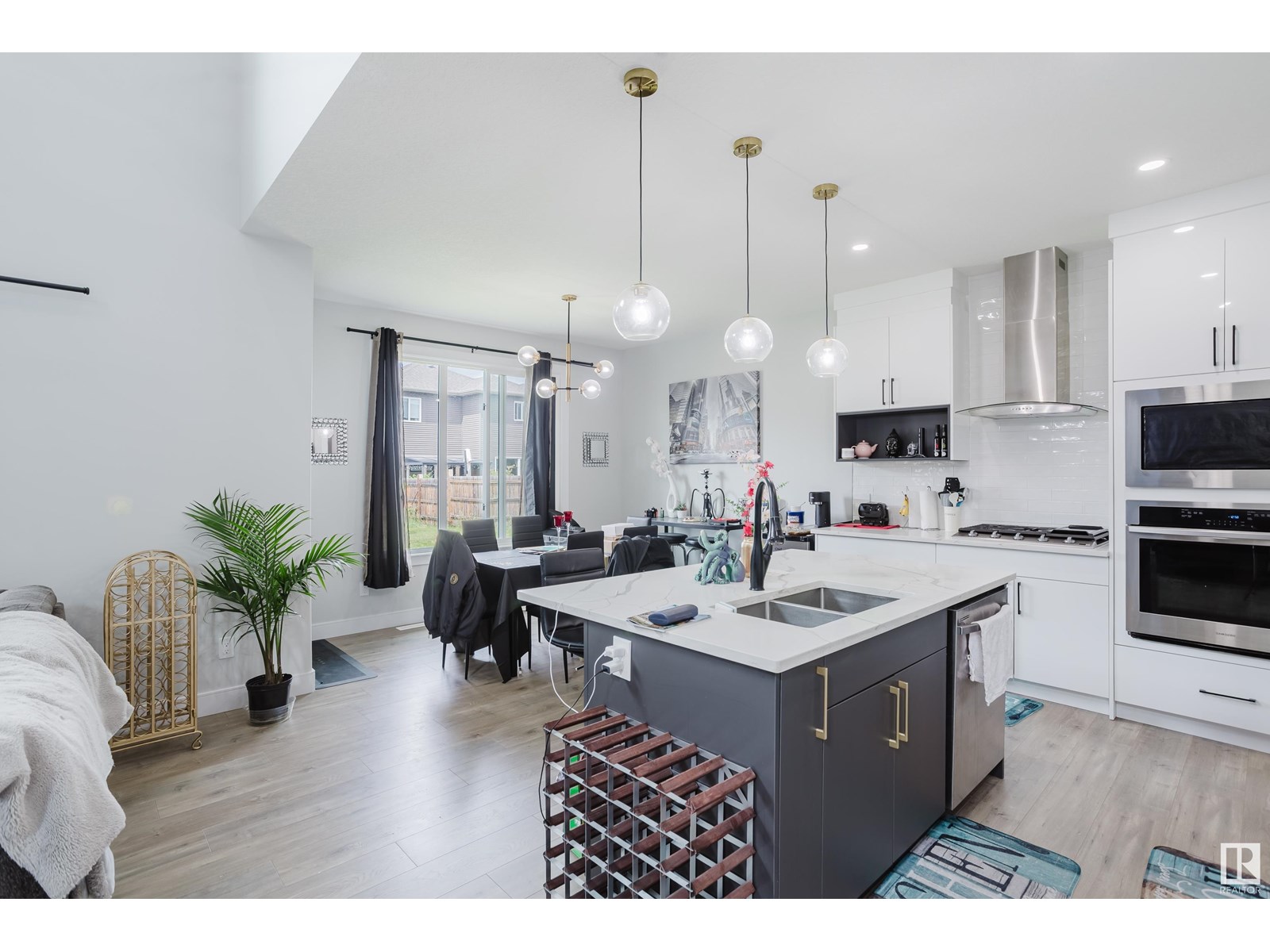 17328 68 ST NW NW