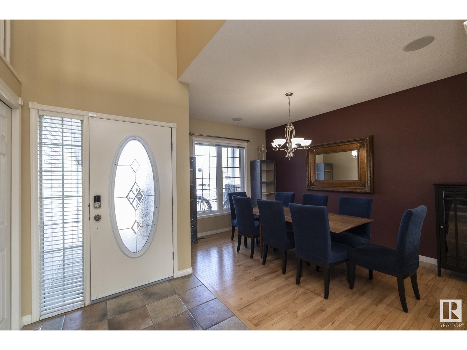 1207 SUMMERSIDE DR SW