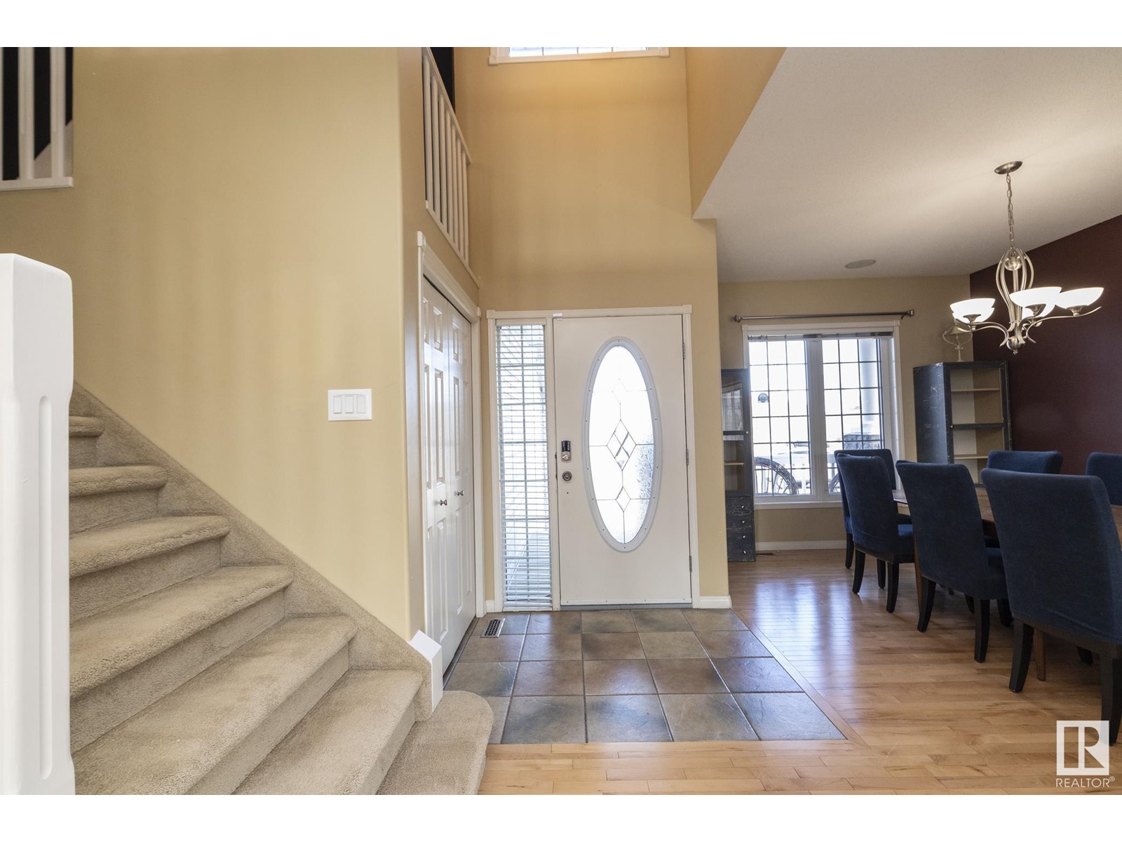1207 SUMMERSIDE DR SW