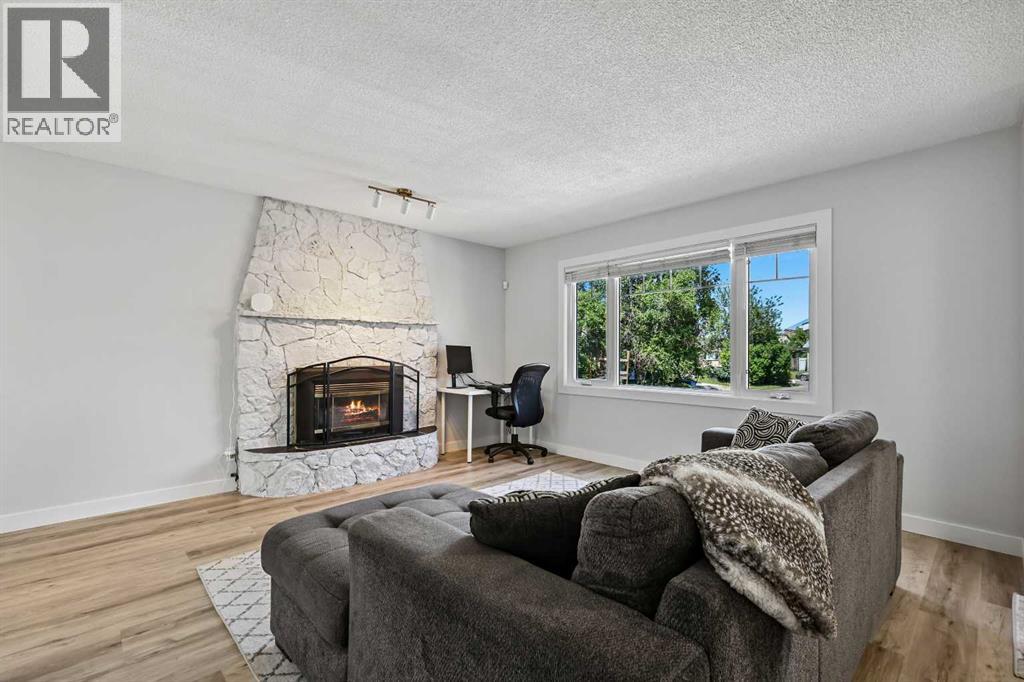 309 Olympia Drive SE