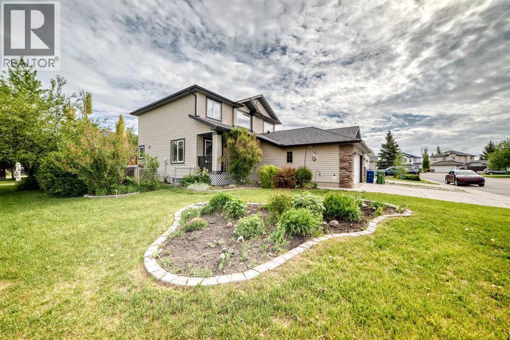 167 Fairways Close NW