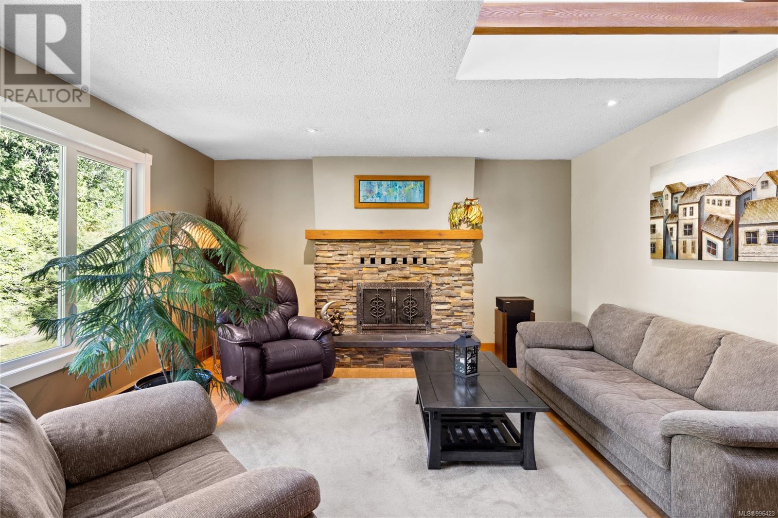 658 Martindale Rd