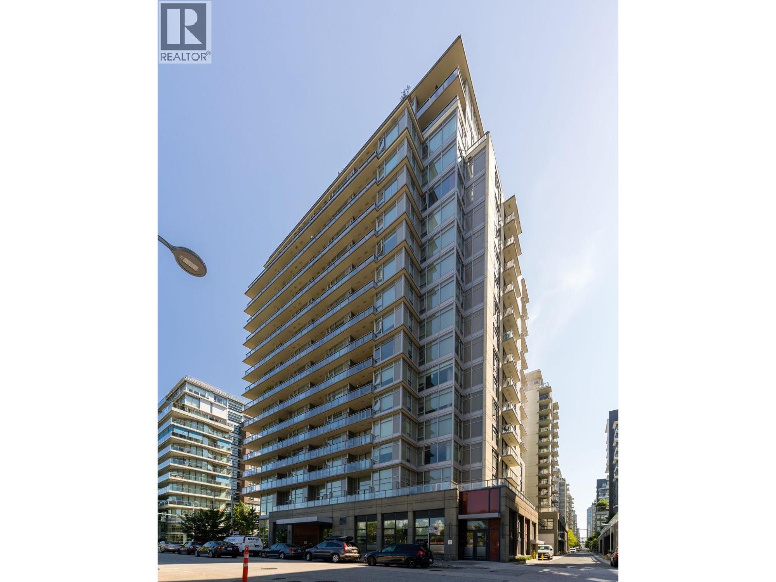 605 1708 COLUMBIA STREET