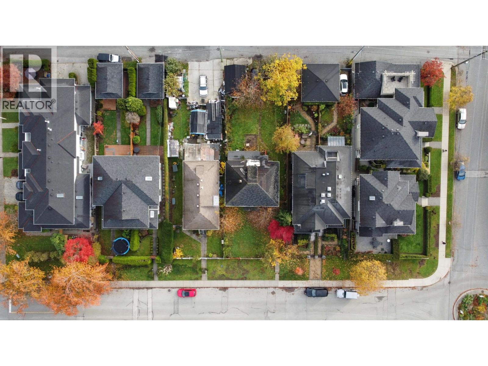 1628-1632 MAHON AVENUE