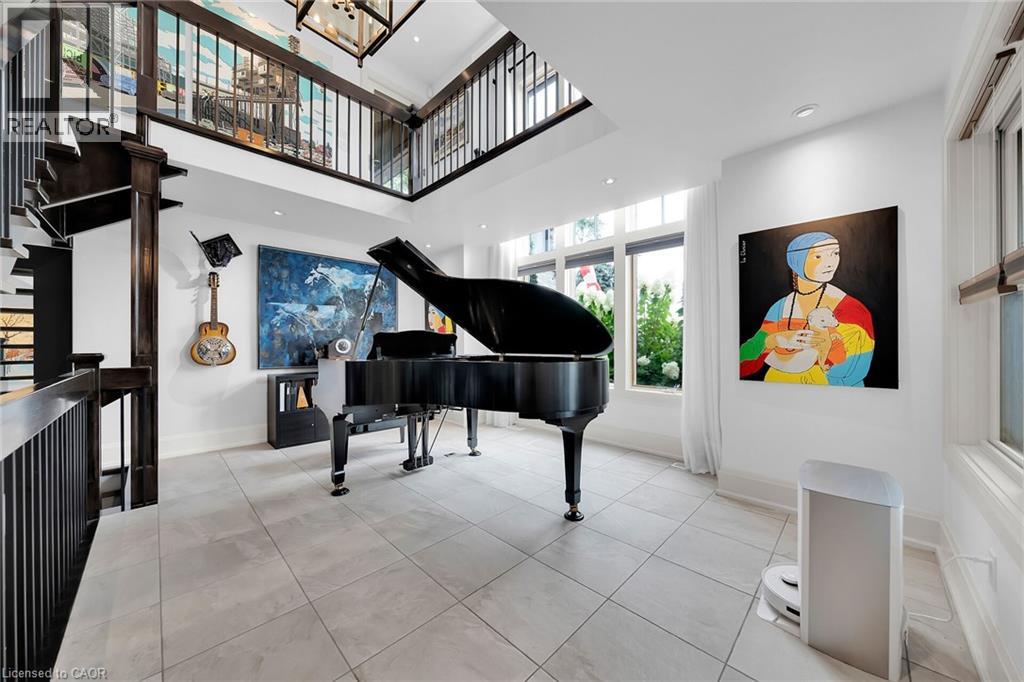 404 MOUNTAIN BROW Boulevard E