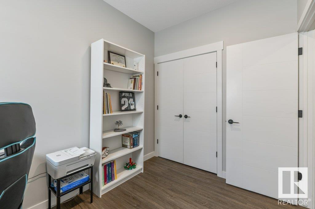 #29 150 EVERITT DR N
