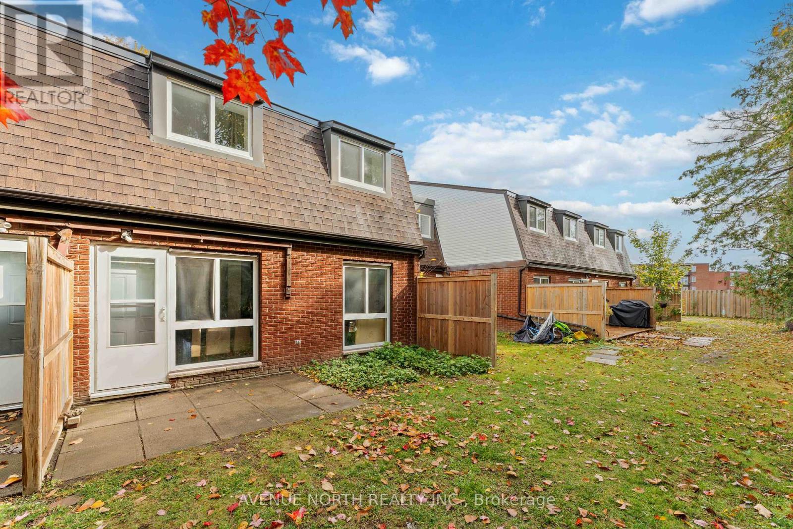 11K - 2080 OGILVIE ROAD