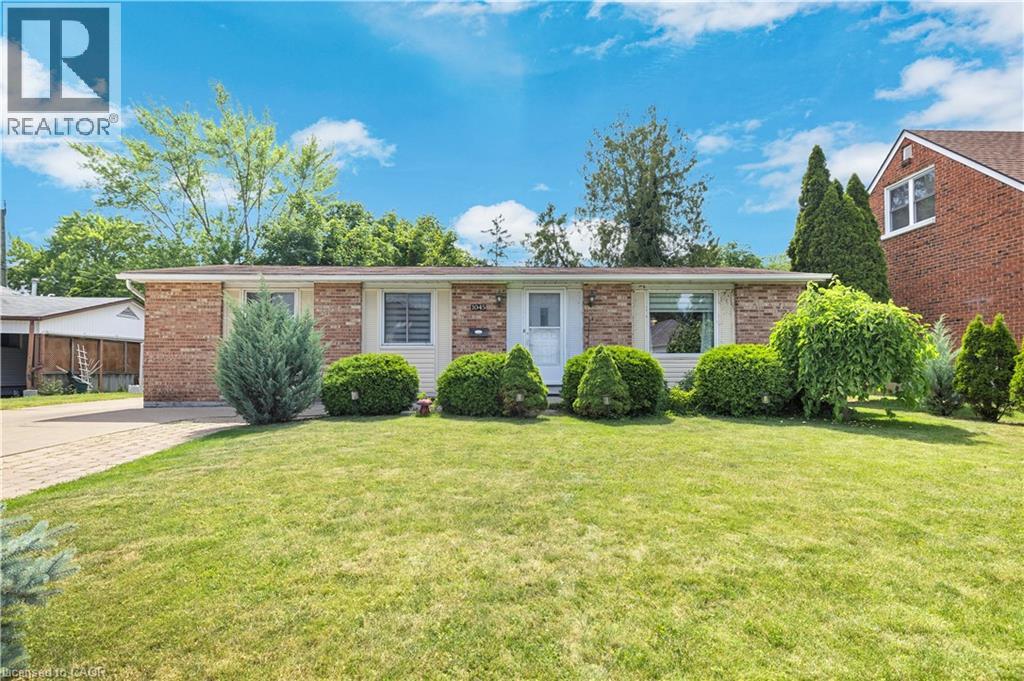 1045 REEDMERE Road