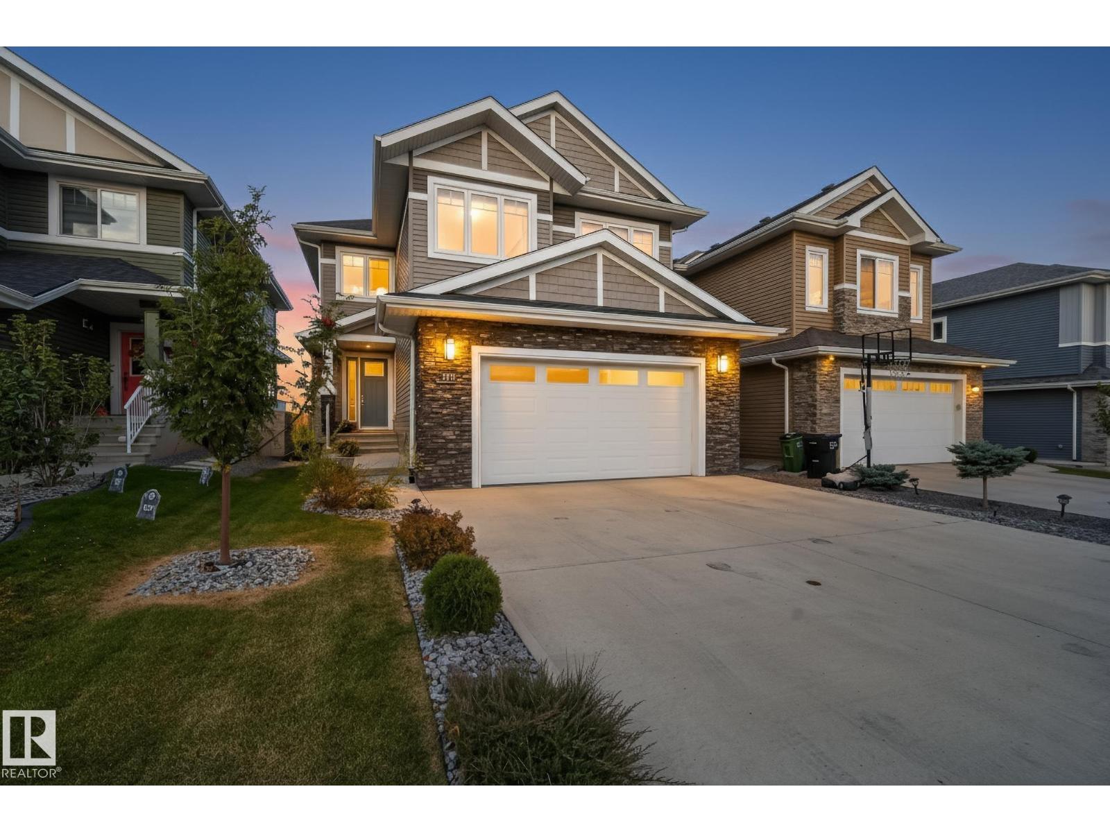 3419 CHICKADEE DR NW
