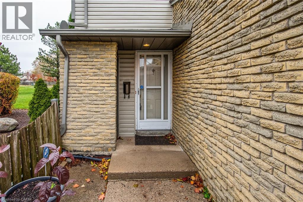 219 DEVERON Crescent