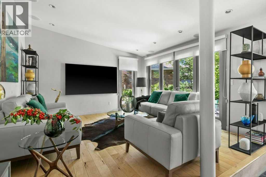 112 Varsity Green Bay NW