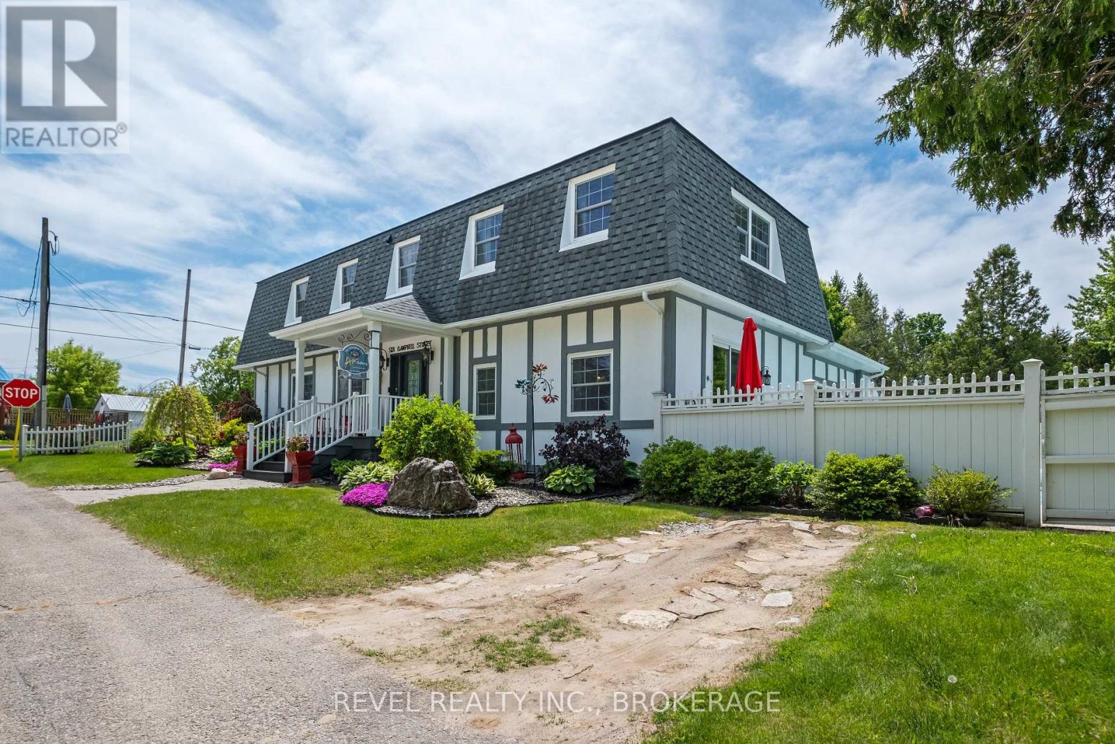 6 CAMPBELL STREET