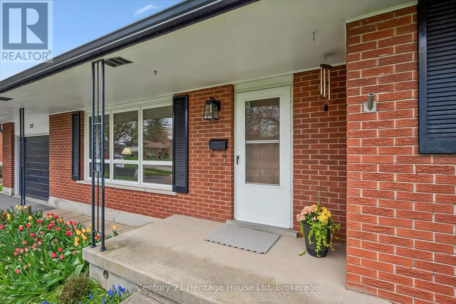 22 CHELTONWOOD AVENUE