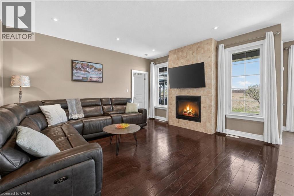 58 FORESTVIEW Court
