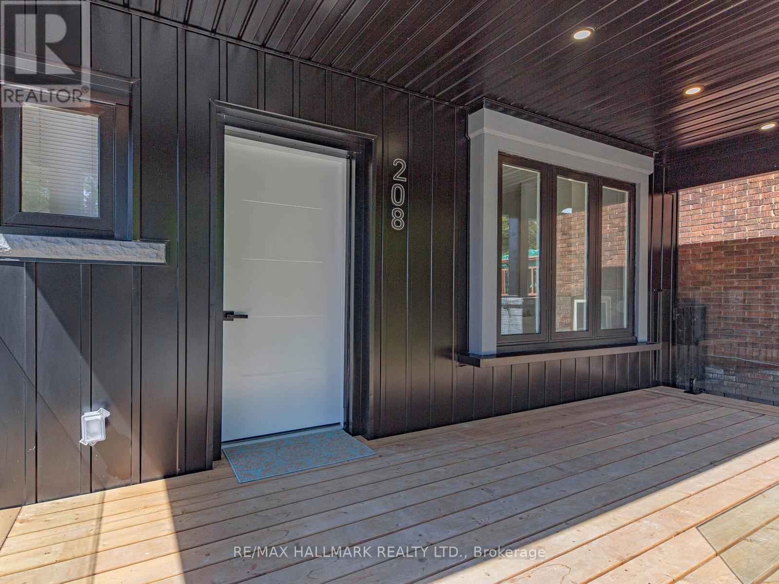 208 GAINSBOROUGH ROAD