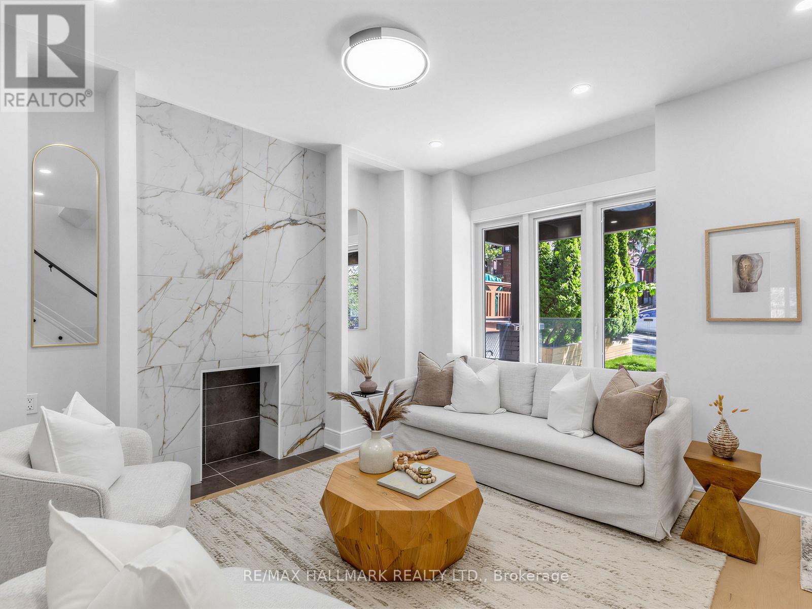 208 GAINSBOROUGH ROAD